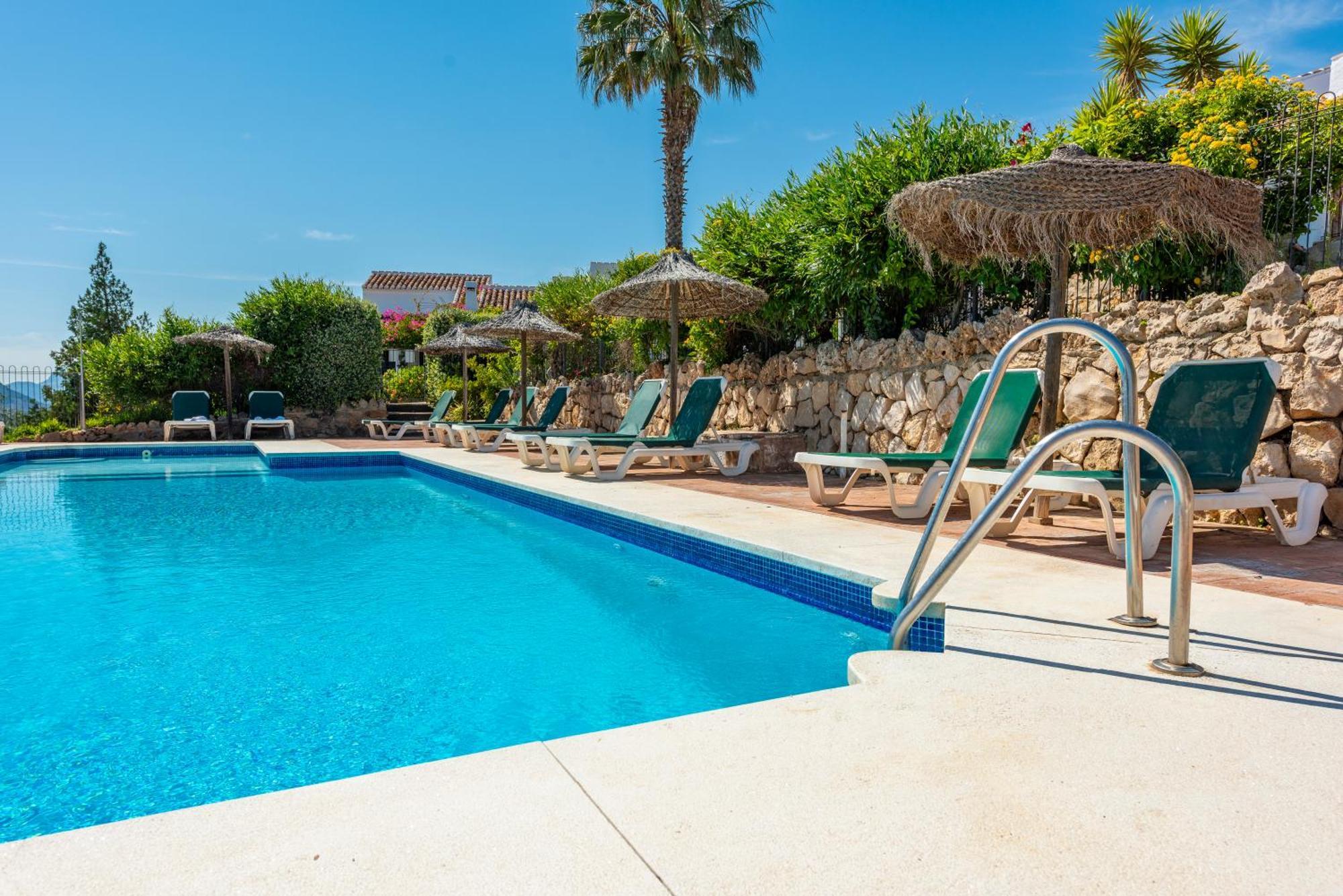 Cantueso Holiday Park Periana Eksteriør billede